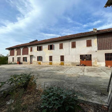 アルバ Cascina Baresane Bed & Breakfast エクステリア 写真