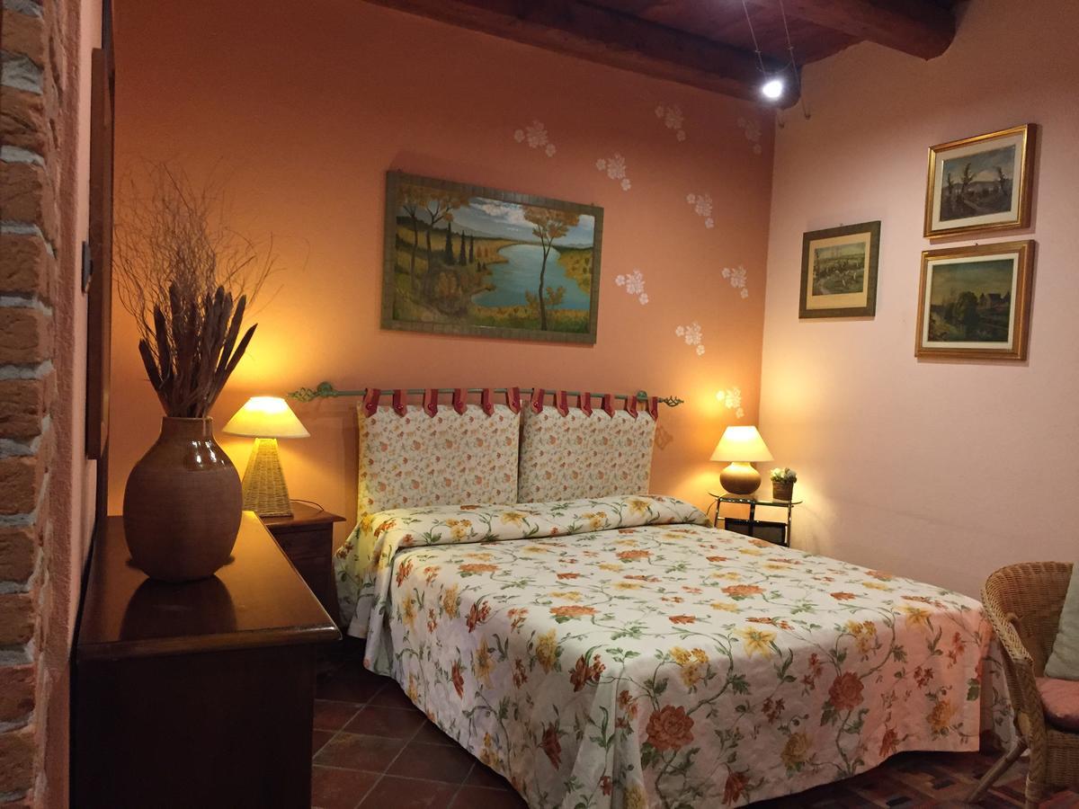 アルバ Cascina Baresane Bed & Breakfast エクステリア 写真