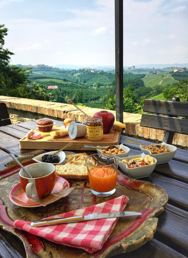 アルバ Cascina Baresane Bed & Breakfast エクステリア 写真