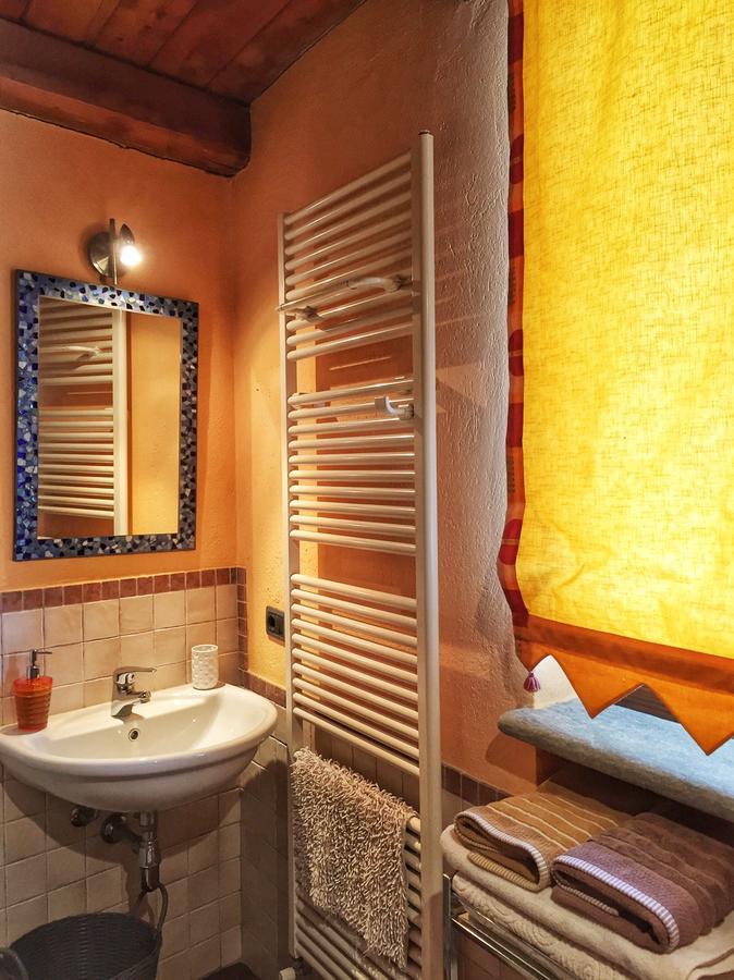 アルバ Cascina Baresane Bed & Breakfast エクステリア 写真