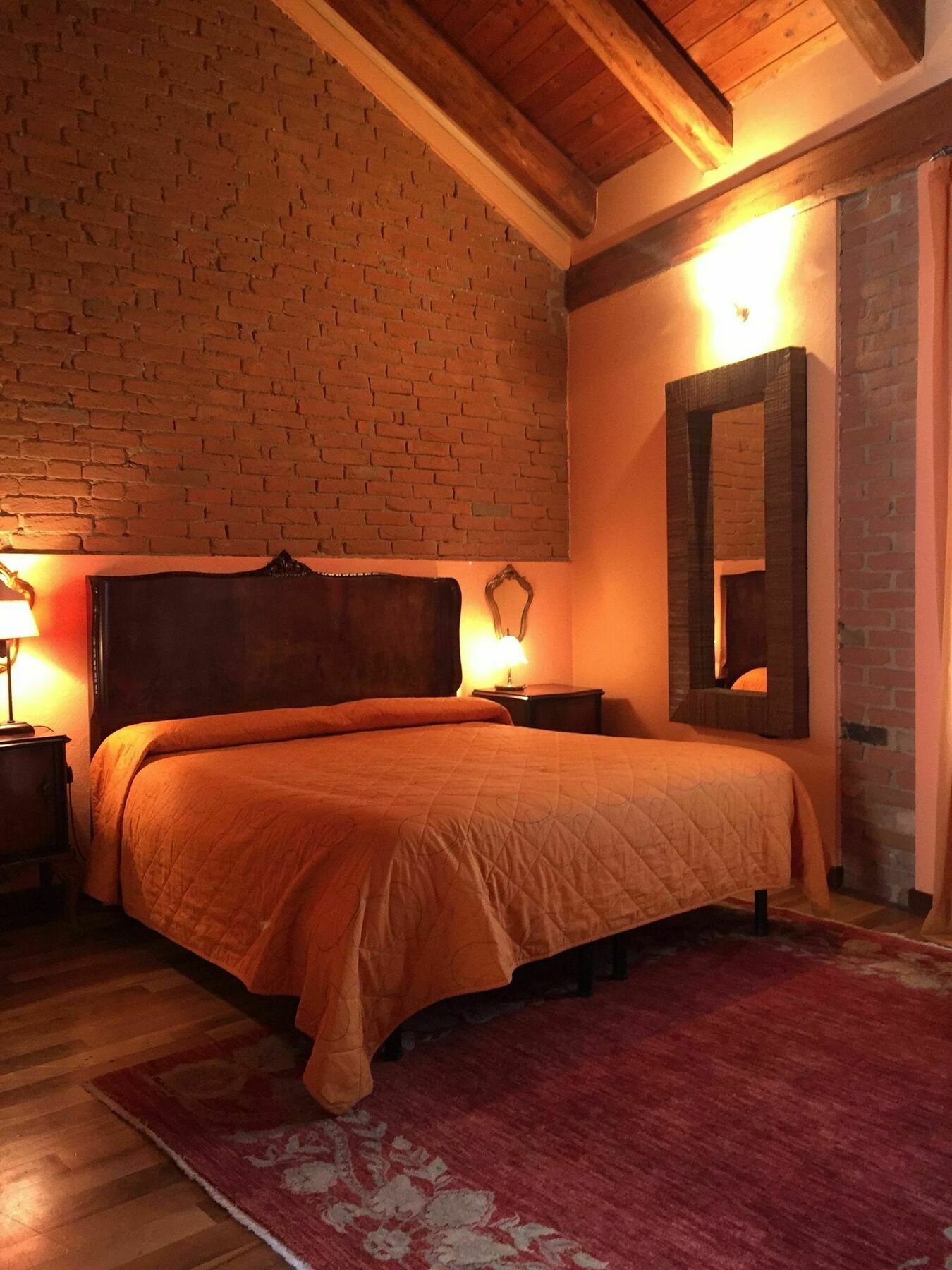 アルバ Cascina Baresane Bed & Breakfast エクステリア 写真